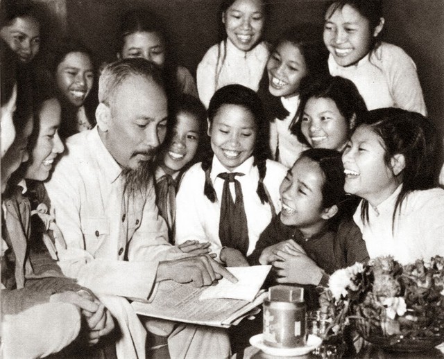 ​Tỏa sáng giá trị dân tộc và thời đại của di sản Hồ Chí Minh