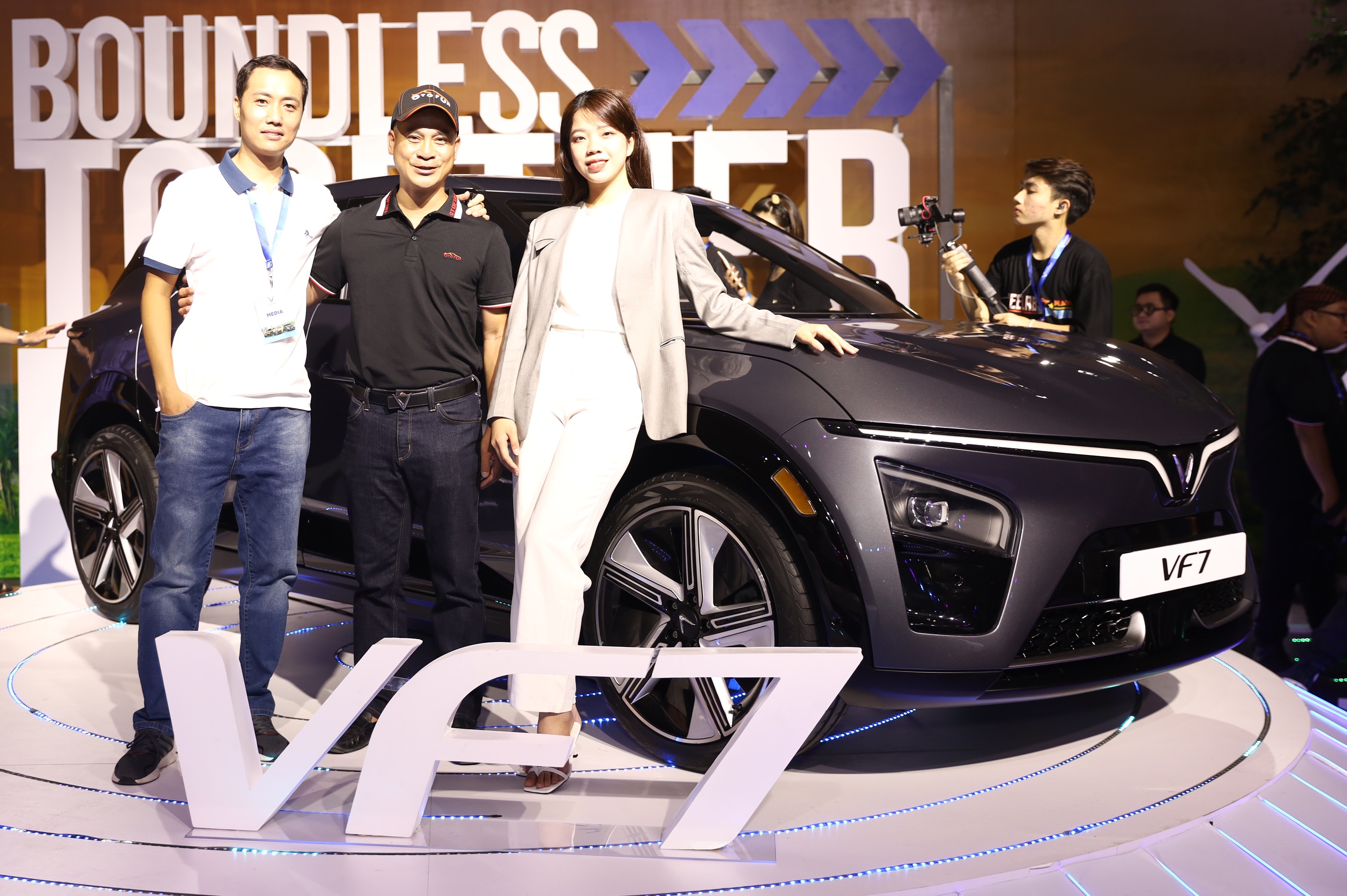 ​Vinfast chính thức ra mắt ô tô điện VF 3, VF 6,VF 7 và xe đạp điện