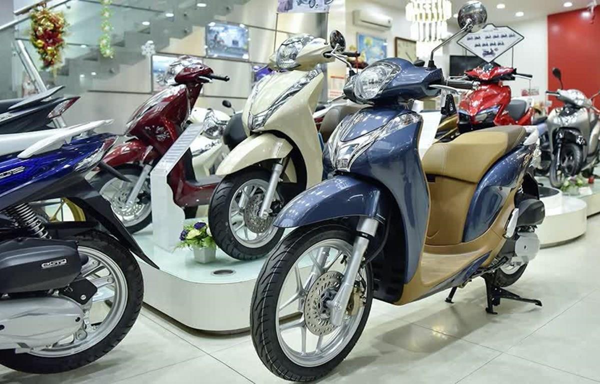 Doanh số ô tô và xe máy của Honda Việt Nam đều giảm trong tháng 6