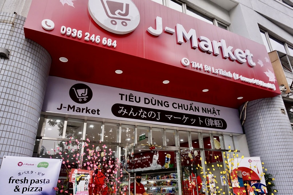 Hà Nội: Nghi vấn cửa hàng J-Market kinh doanh hàng không rõ nguồn gốc xuất xứ