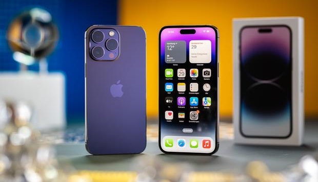 Các yếu tố ảnh hưởng đến sự trung thành đối với sản phẩm điện thoại thông minh thương hiệu Apple của người tiêu dùng thế hệ Z tại TP. Hồ Chí Minh