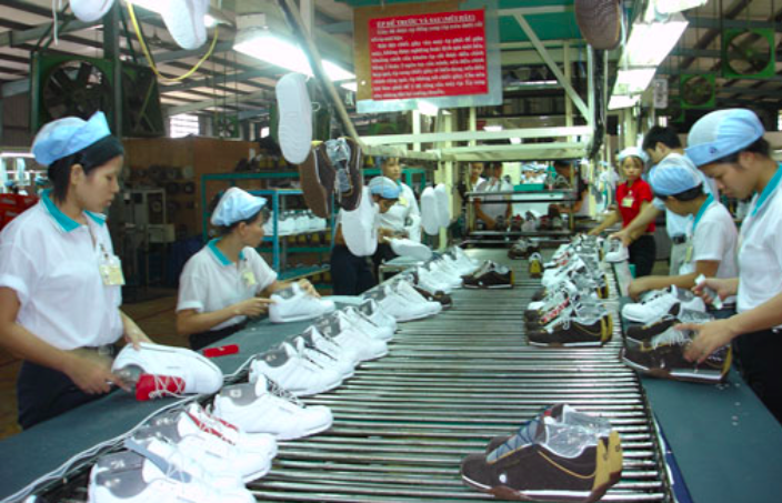 Tháng 9/2023, xuất khẩu giày dép các loại của Việt Nam thu về hơn 1,33 tỷ USD