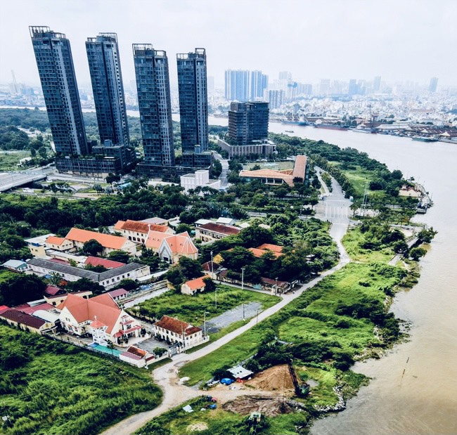 việc khai thác các quỹ đất dọc sông Sài Gòn cũng giúp tạo nguồn thu lớn cho ngân sách các địa phương phục vụ tái đầu tư, phát triển