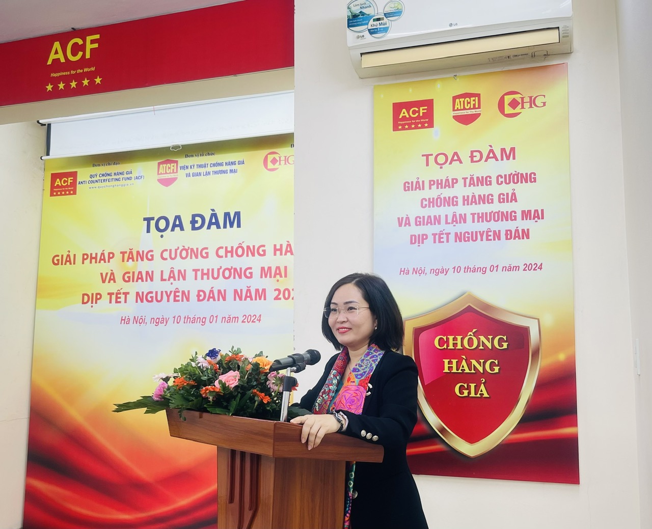 Bà Nguyễn Thị Thu Hoài, Phó Viện trưởng Viện Kỹ thuật Chống hàng giả và Gian lận thương mại phát biểu khai mạc tại Tọa đàm.