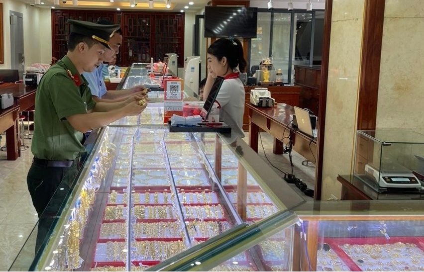 Nghệ An: Xử phạt doanh nghiệp kinh doanh vàng giả mạo nhãn hiệu