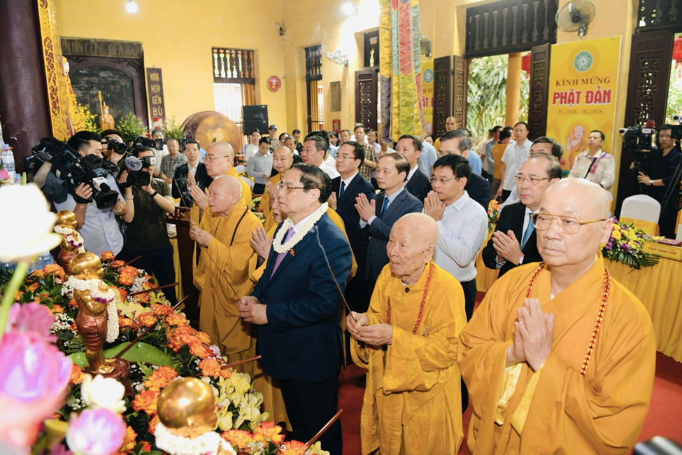Doanh nhân Nguyễn Hoàng Sang tham dự Đại lễ Phật đản 2024