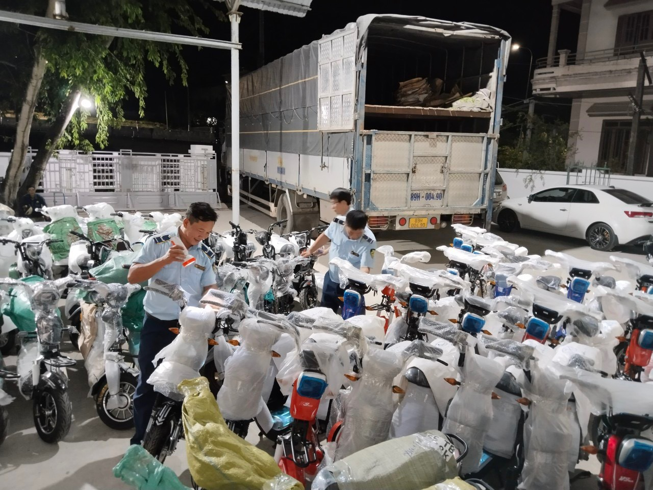 Phú Yên: Tạm giữ 83 xe đạp điện không tem CR có dấu hiệu nhập lậu
