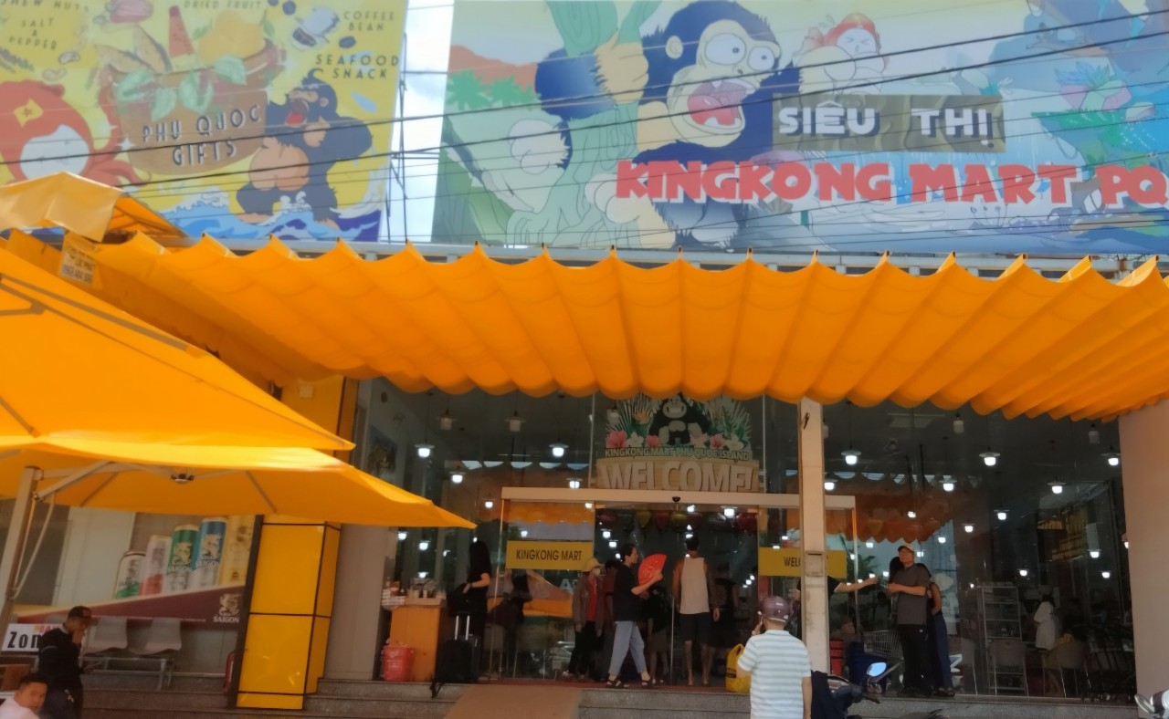 Phú Quốc (Kiên Giang): Thấy gì bên trong siêu thị KingKong Mart?