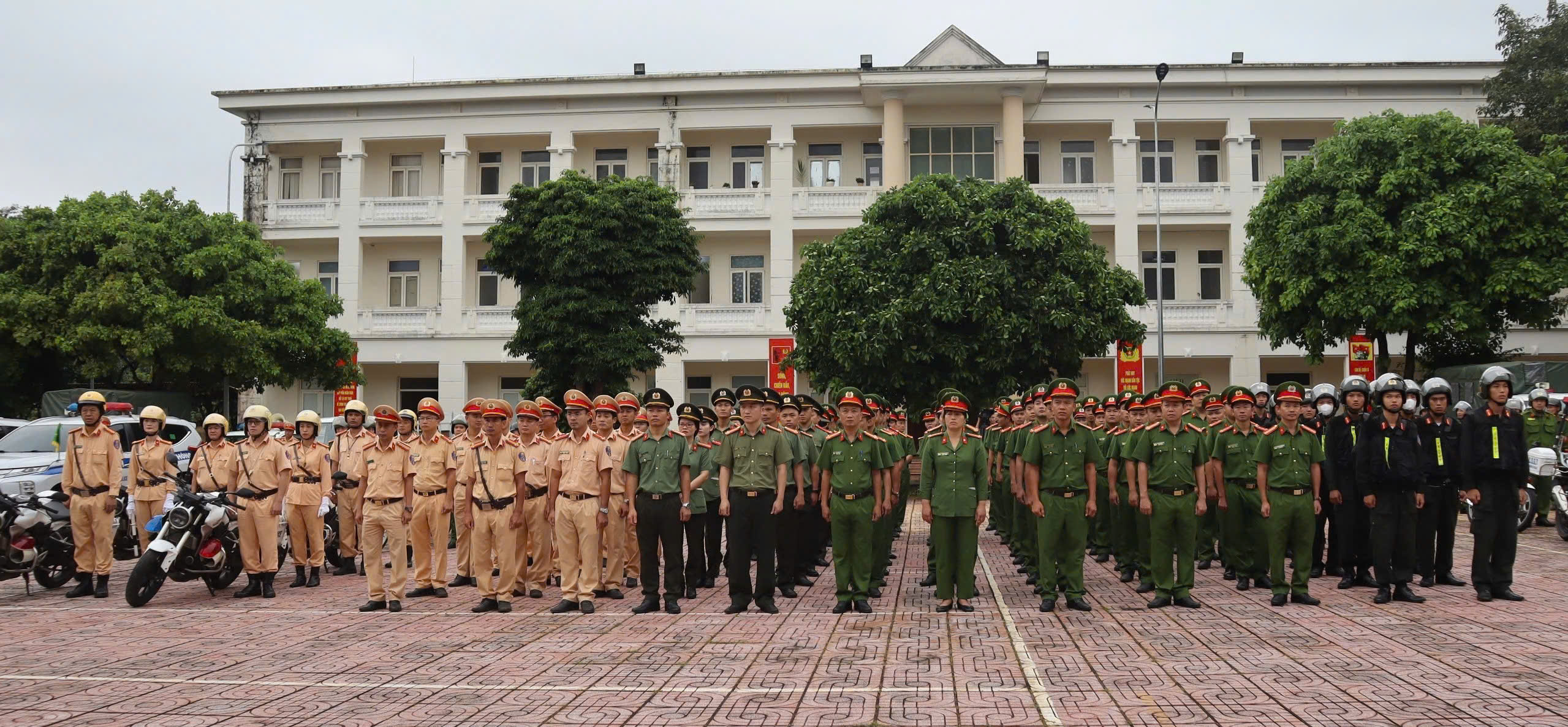 Công an TP. Buôn Ma Thuột ra quân đảm bảo ANTT và ATGT dịp lễ Quốc khánh 2/9