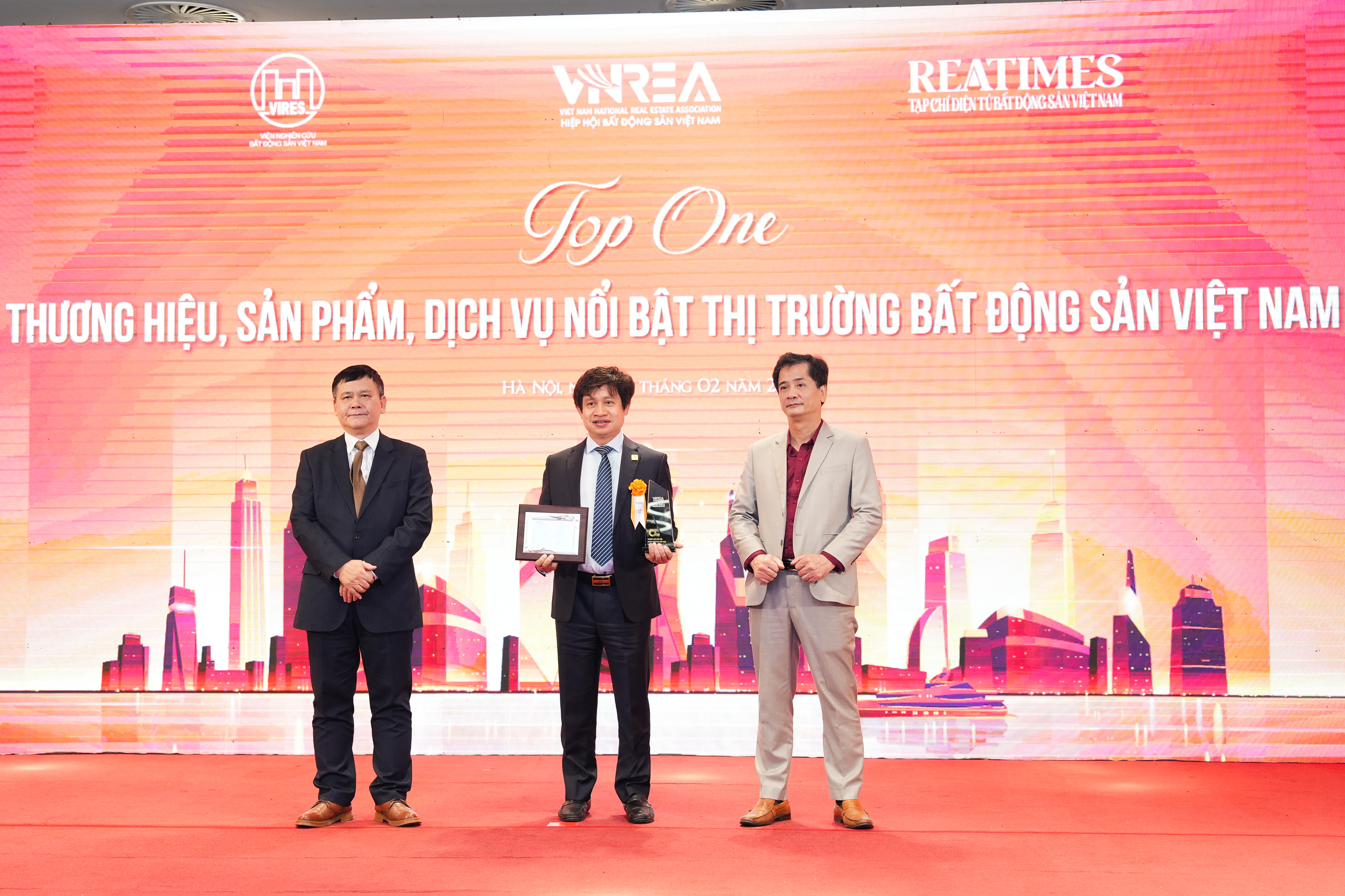 Meey Group được vinh danh “top one” ngành proptech năm 2024 tại Diễn đàn bất động sản Mùa Xuân