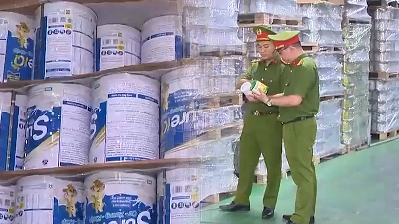 Bộ Công an Công bố 12 sản phẩm sữa bột giả, mở rộng điều tra 72 sản phẩm khác